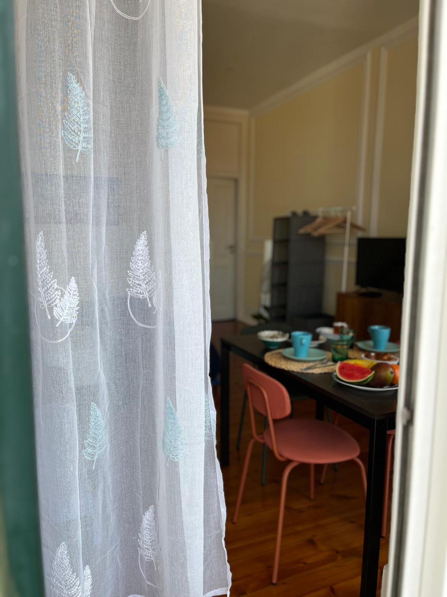 Quarto No Apartamento Pombal Lisboa Екстериор снимка